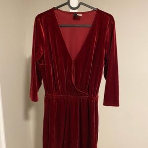 H&M res velvet dress - size 10